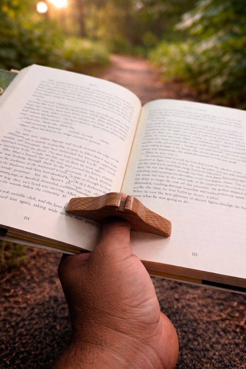 Wooden Page Holder – Handcrafted One-Handed Reading Tool(set of 3)